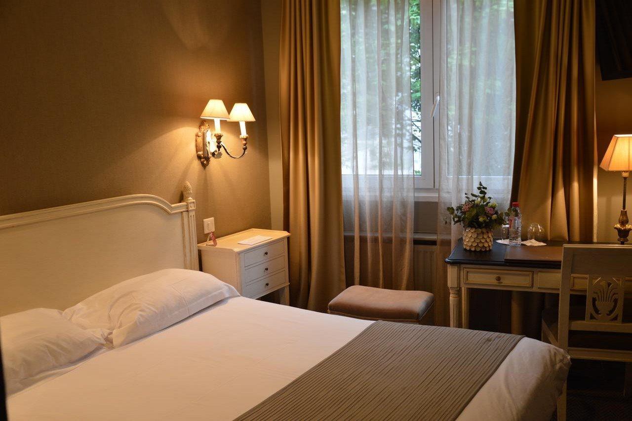 Hotel De La Treille Лилль Экстерьер фото