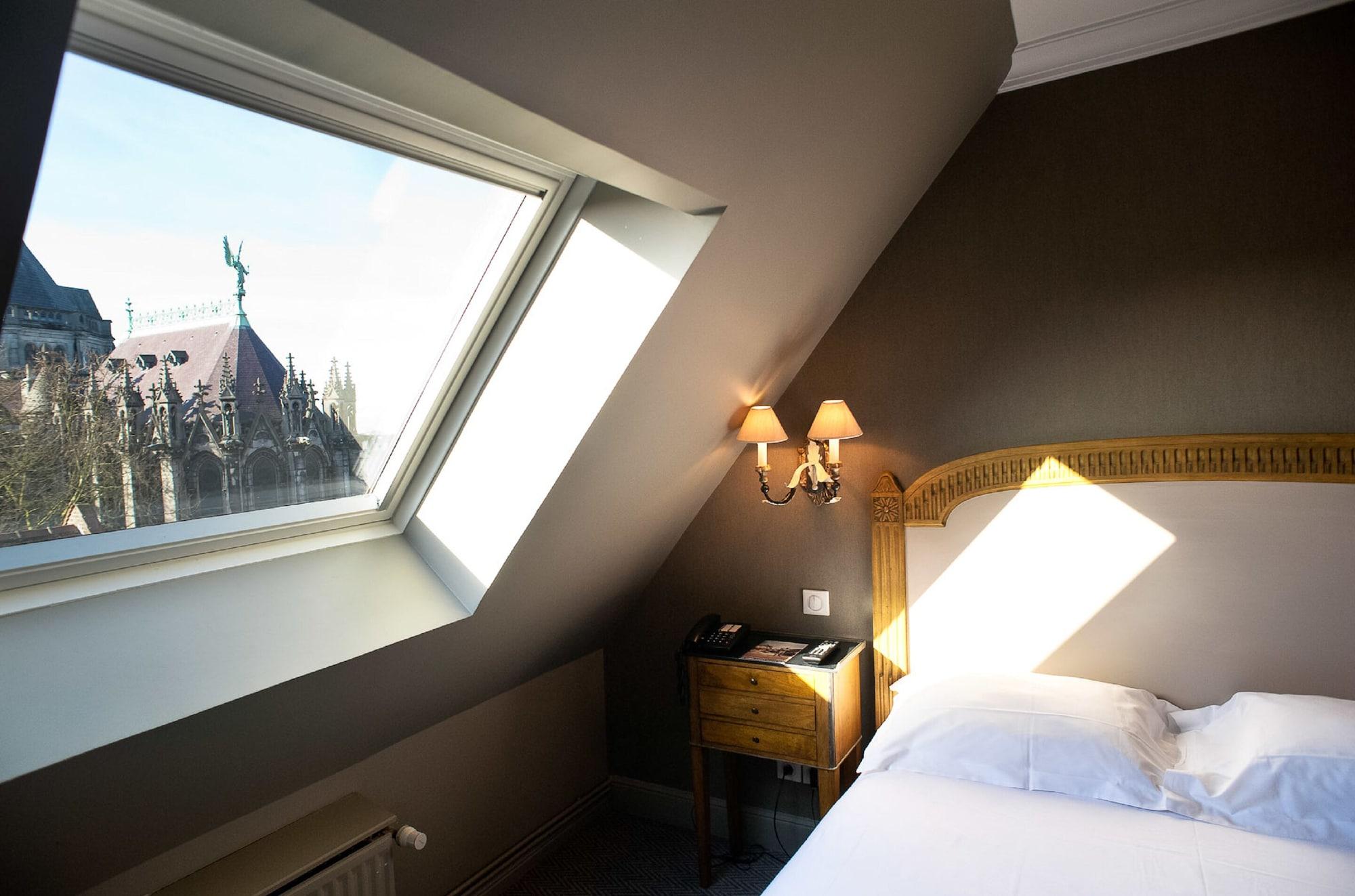 Hotel De La Treille Лилль Экстерьер фото